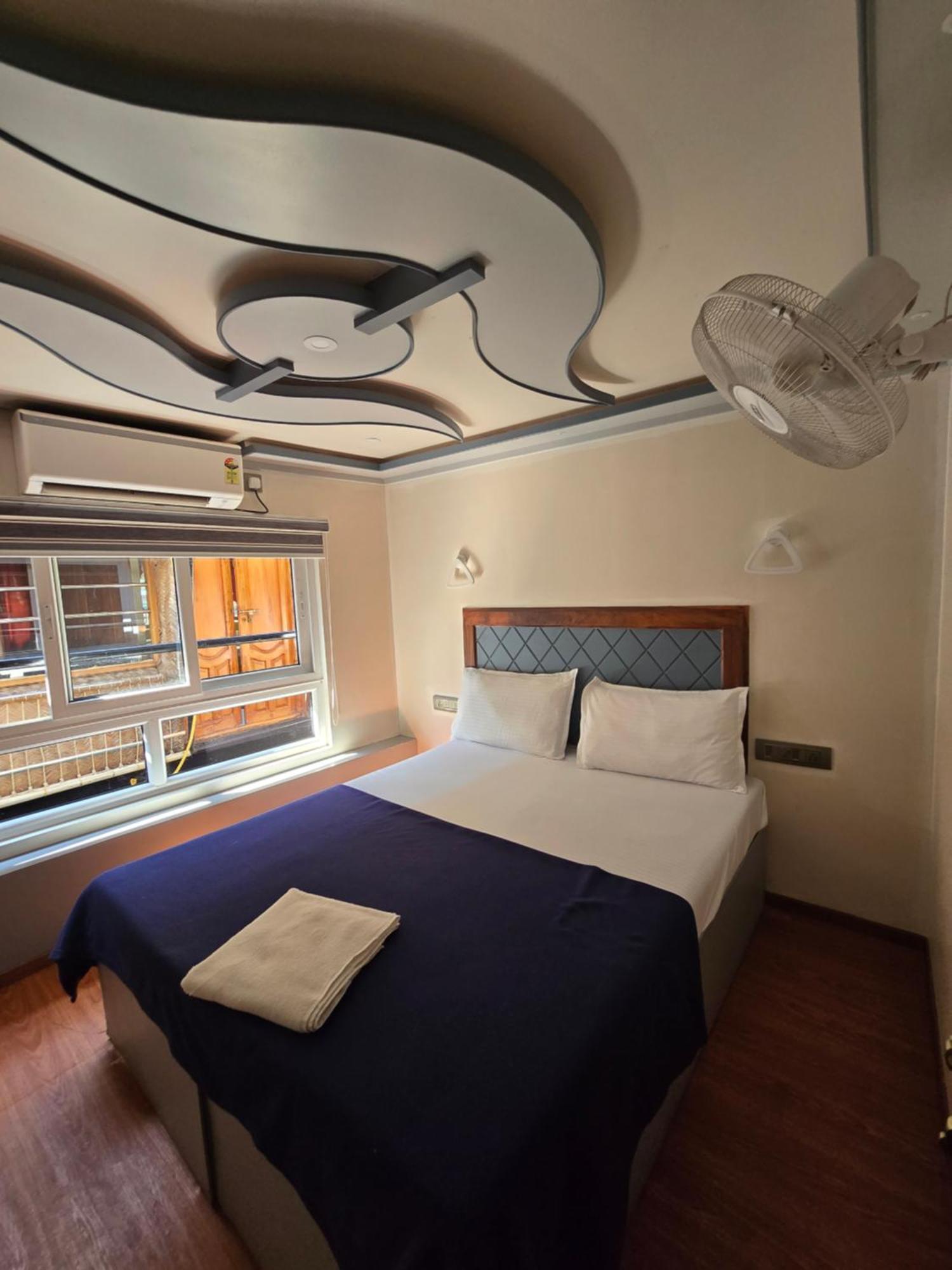 Beach Paradise Day Cruise Houseboat アーラップーザ県 エクステリア 写真