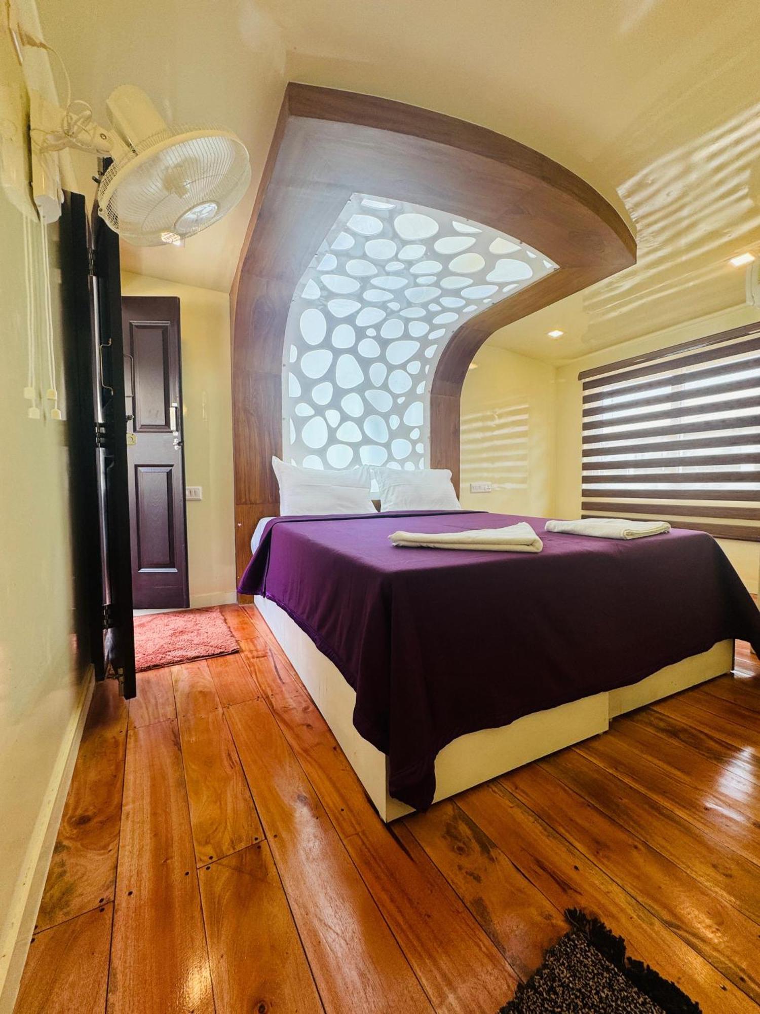Beach Paradise Day Cruise Houseboat アーラップーザ県 エクステリア 写真